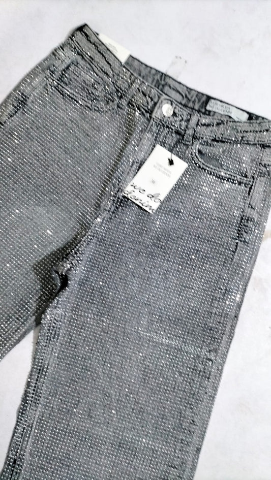 High rise Loose Fit Jeans with stone